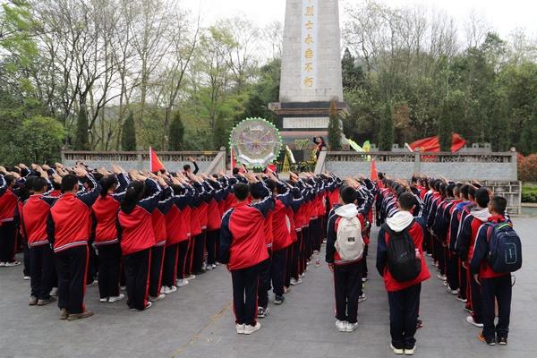 独自旅行，国内有哪些性价比较高的旅游目的地可以推荐？游戏画面